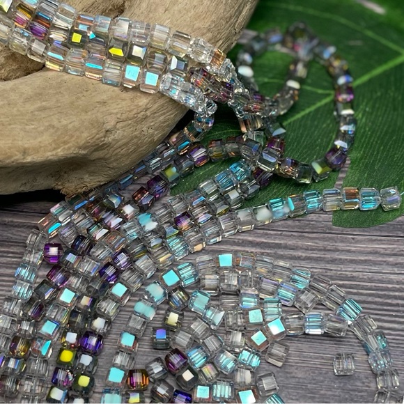 50 Austrian Crystals Cube Beads AB Clear & Purple Green Colored DIY Mixed Lot - Picture 14 of 17